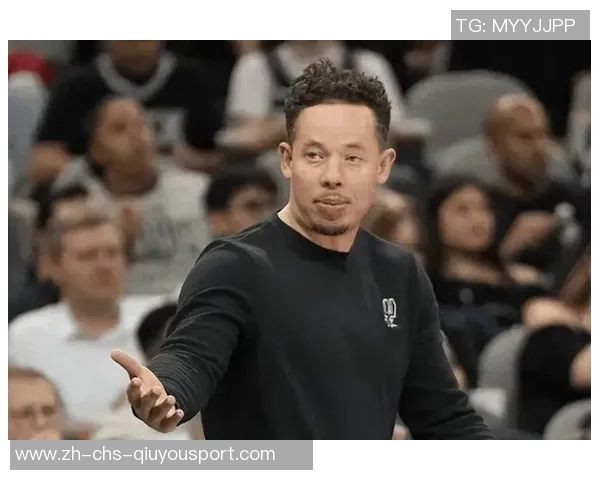 勇士与马刺季后赛首战激战正酣球员表现引人瞩目 勇士与马刺季后赛首战激战正酣球员表现引人瞩目